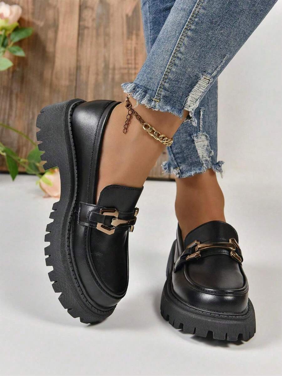 Ysée™ | Mocassins plateforme noirs à chaîne dorée