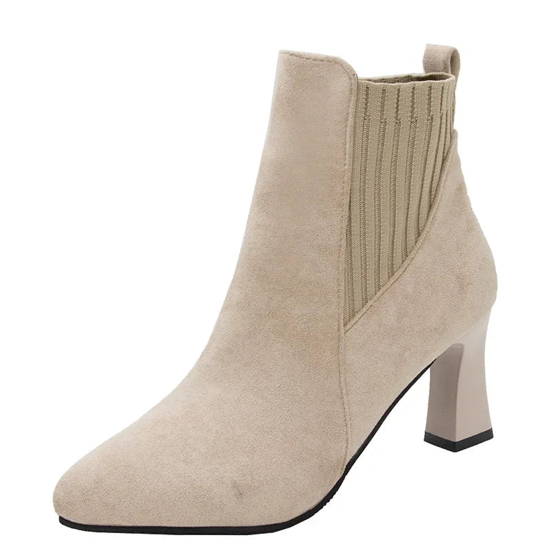 Belle Étoile Nice™ | Bottines à Talons Fins en Suédine Beige