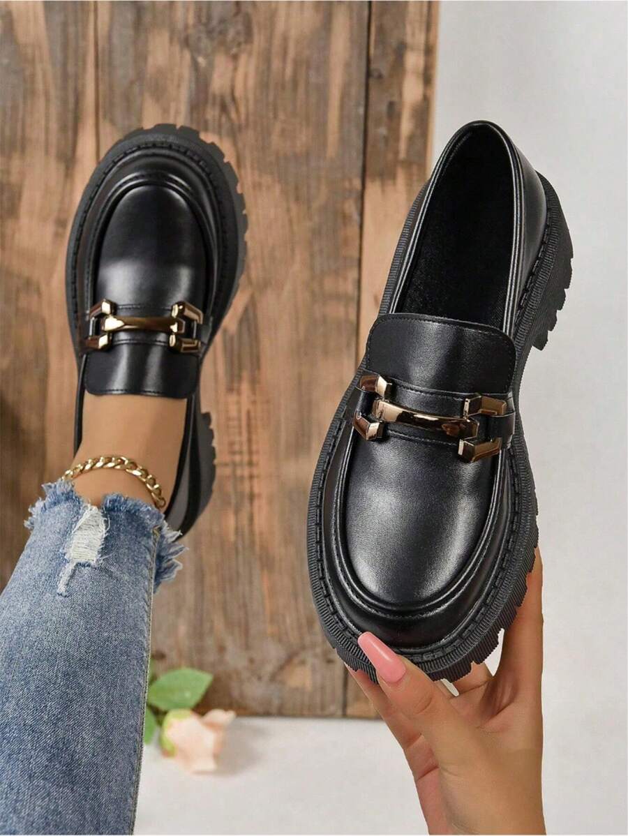 Ysée™ | Mocassins plateforme noirs à chaîne dorée