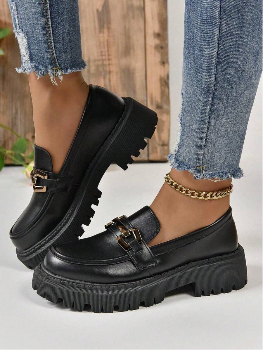 Ysée™ | Mocassins plateforme noirs à chaîne dorée