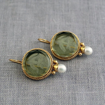Amélo™ | Boucles d’oreilles vintage avec pierre verte et perle
