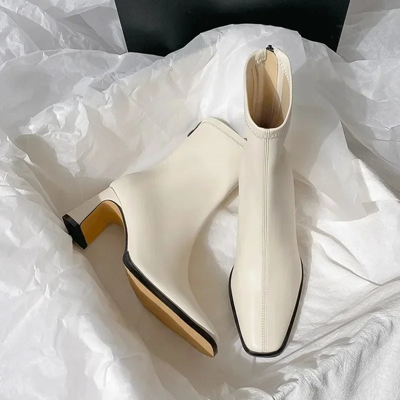 Bottines Femme Vintage à Talon Épais – Bout Carré et Chaudes