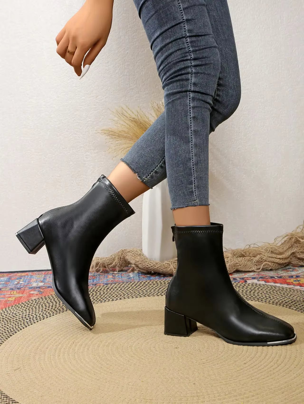 Belle Étoile Nice™ | Bottines Femme Rétro à Talon Épais – Fermeture Éclair et Design Élégant