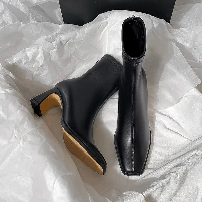 Bottines Femme Vintage à Talon Épais – Bout Carré et Chaudes